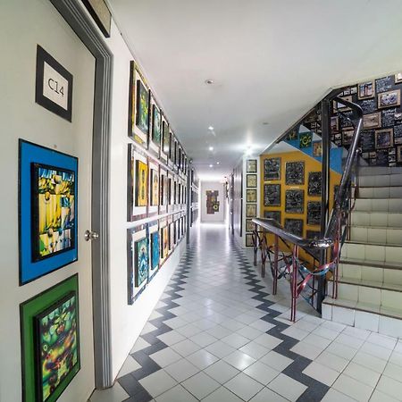 Oyo 200 Ponce Suites Art Hotel Davao City Dış mekan fotoğraf